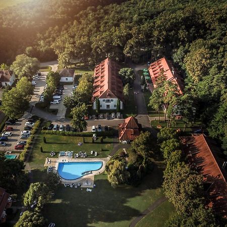 Abbazia Country Club Hotell Nemesnép Eksteriør bilde
