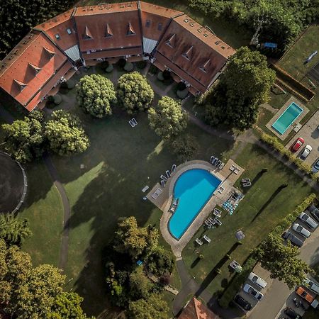 Abbazia Country Club Hotell Nemesnép Eksteriør bilde