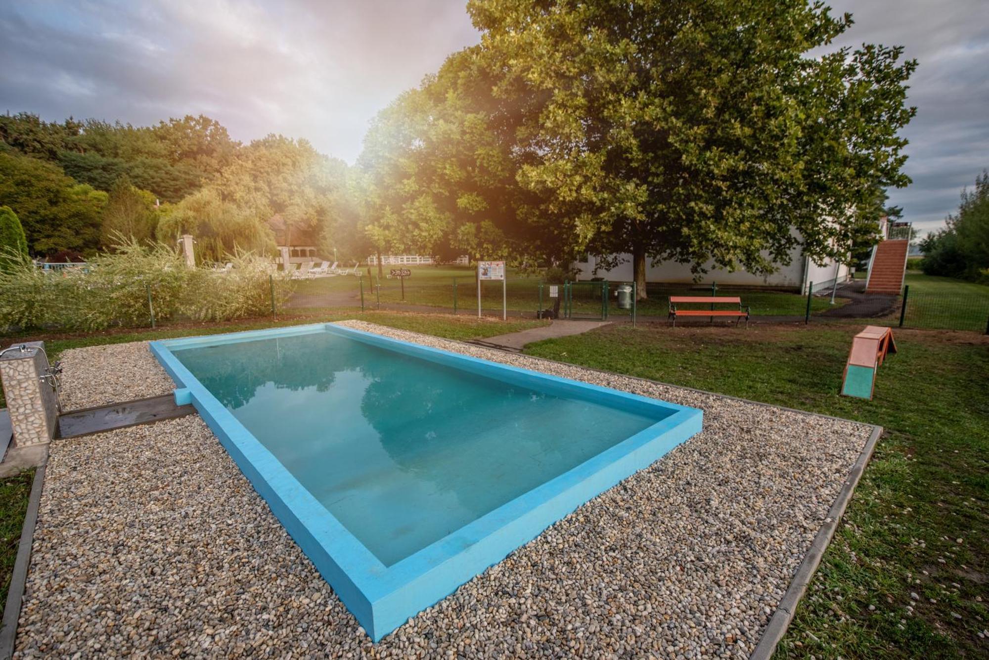 Abbazia Country Club Hotell Nemesnép Eksteriør bilde