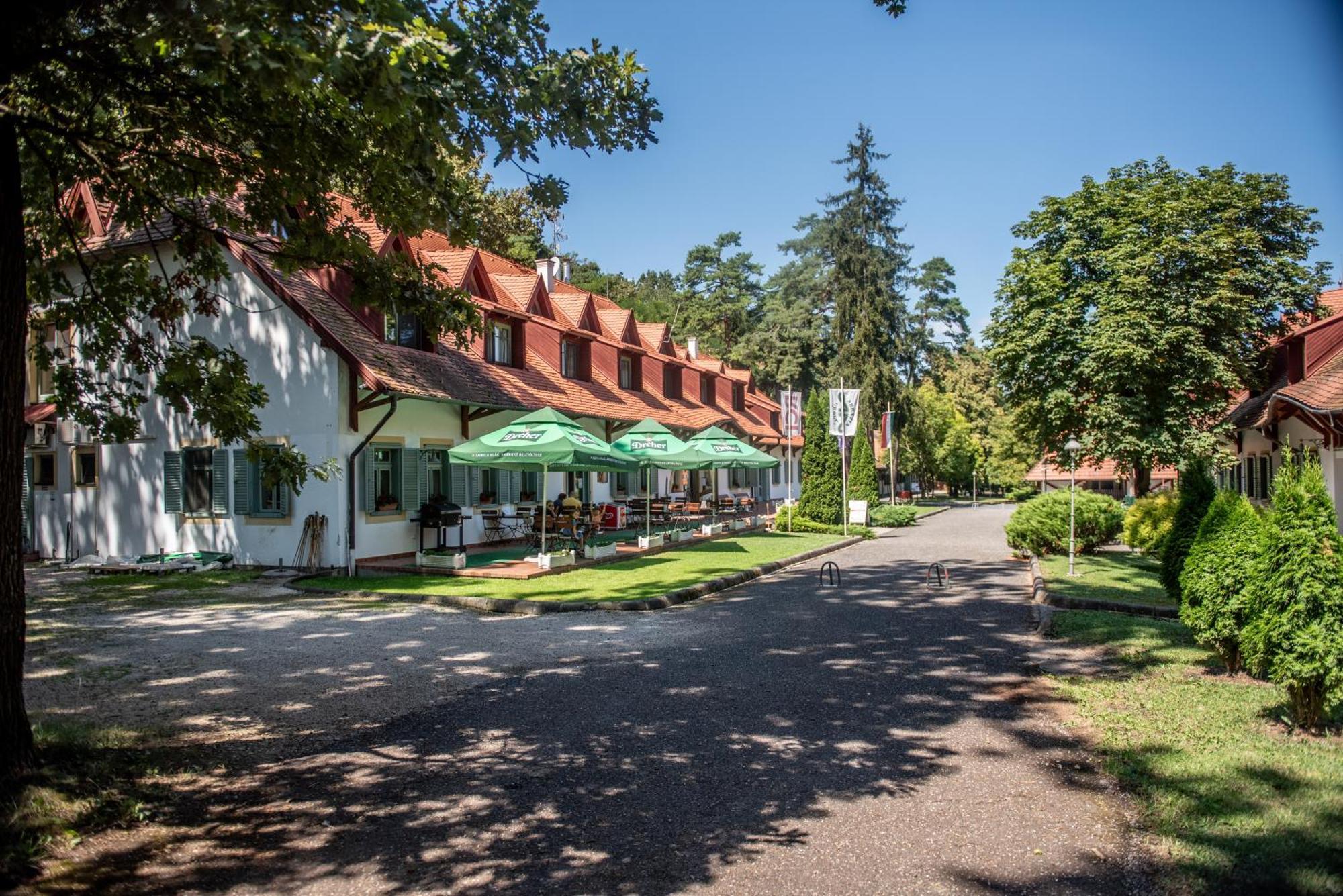 Abbazia Country Club Hotell Nemesnép Eksteriør bilde