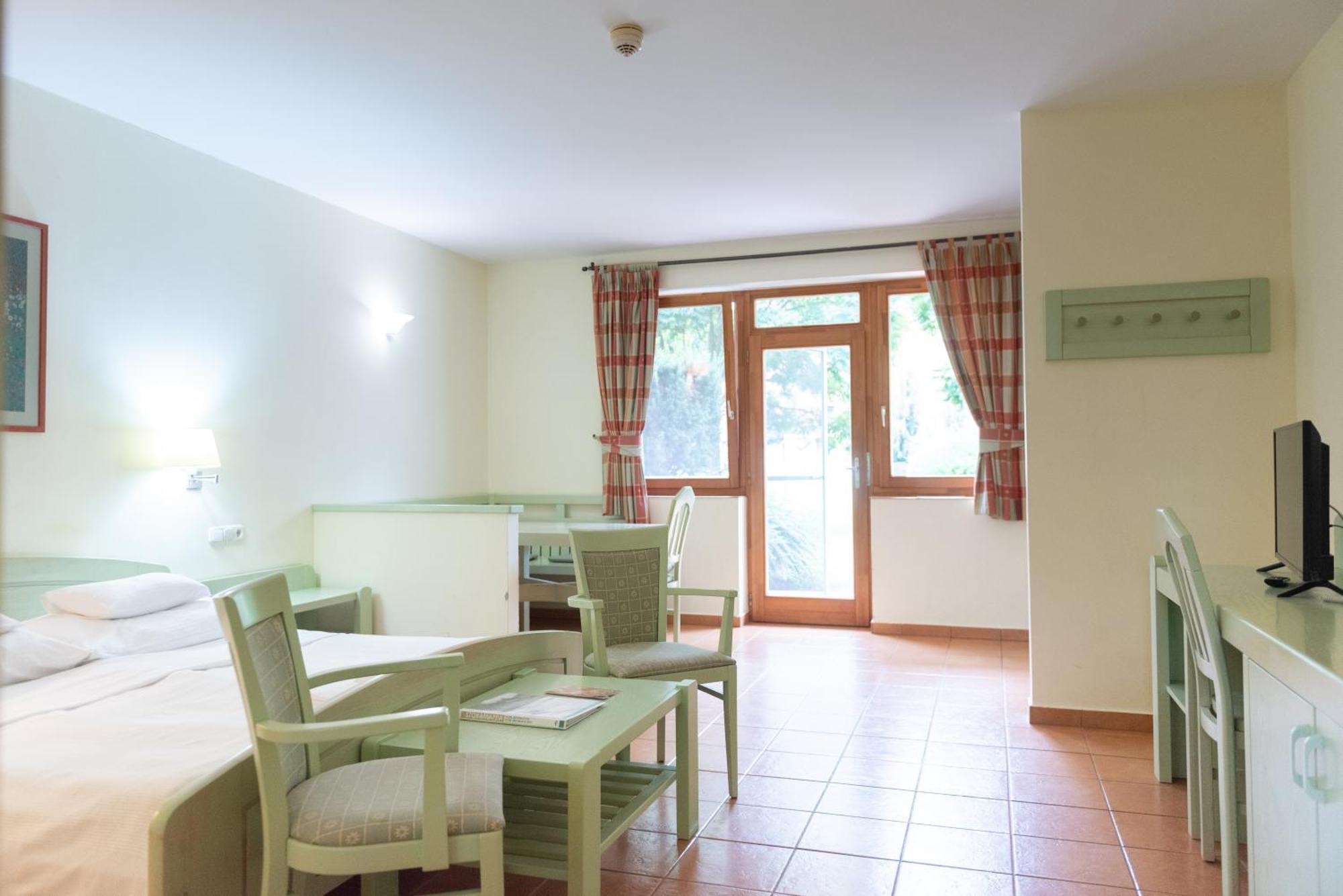 Abbazia Country Club Hotell Nemesnép Eksteriør bilde